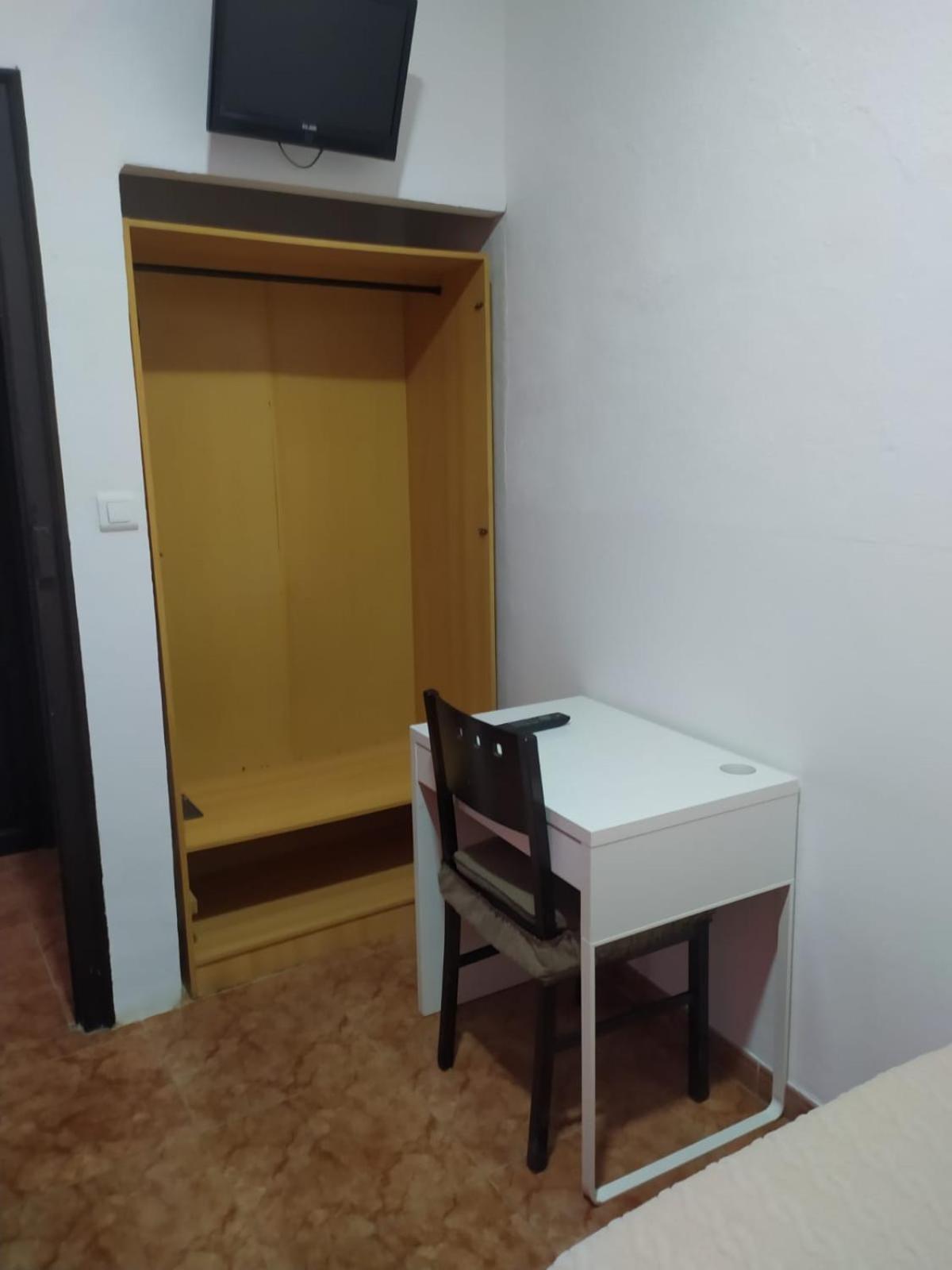 Rooms Los Montes グラナダ エクステリア 写真