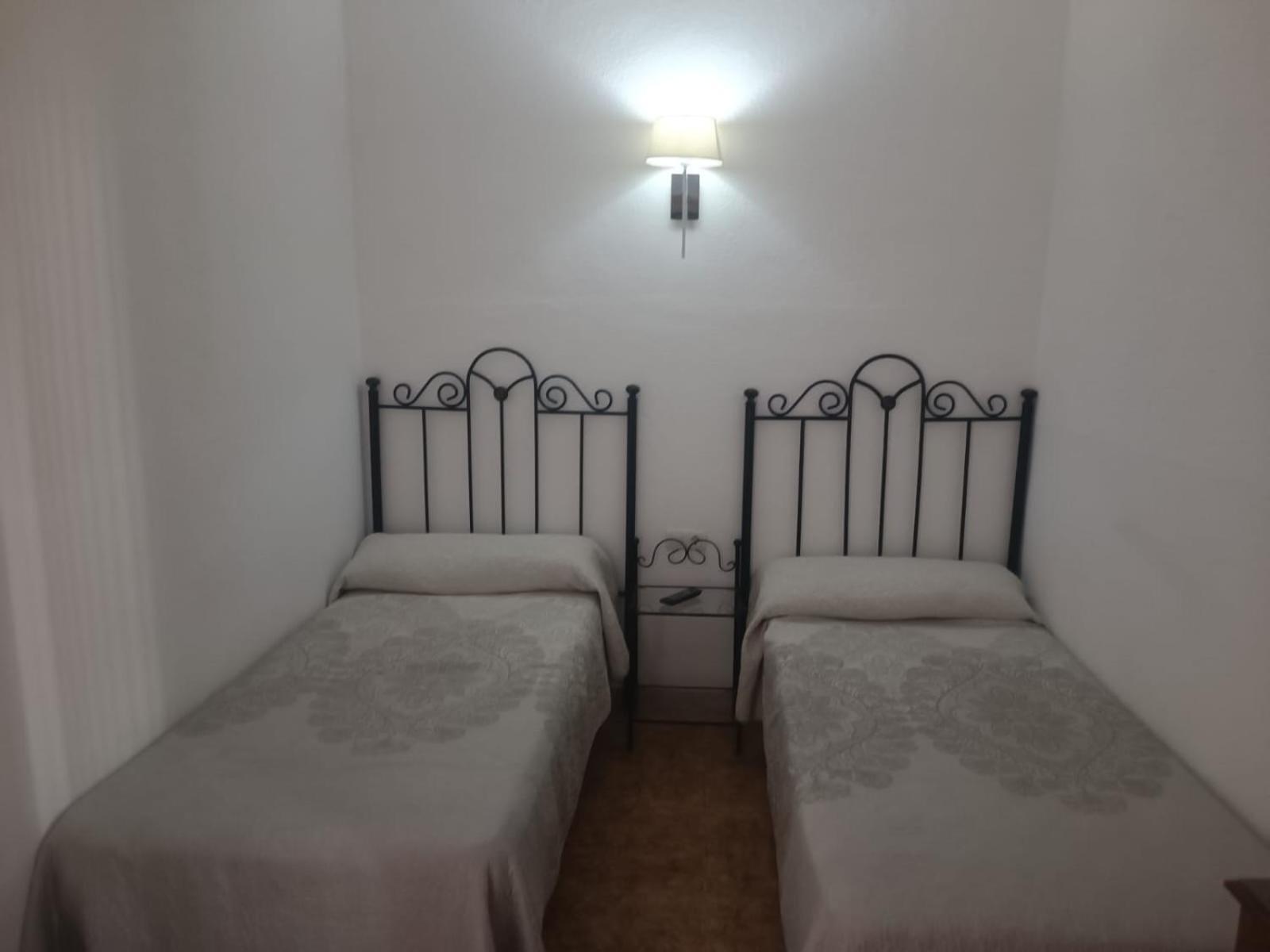 Rooms Los Montes グラナダ エクステリア 写真