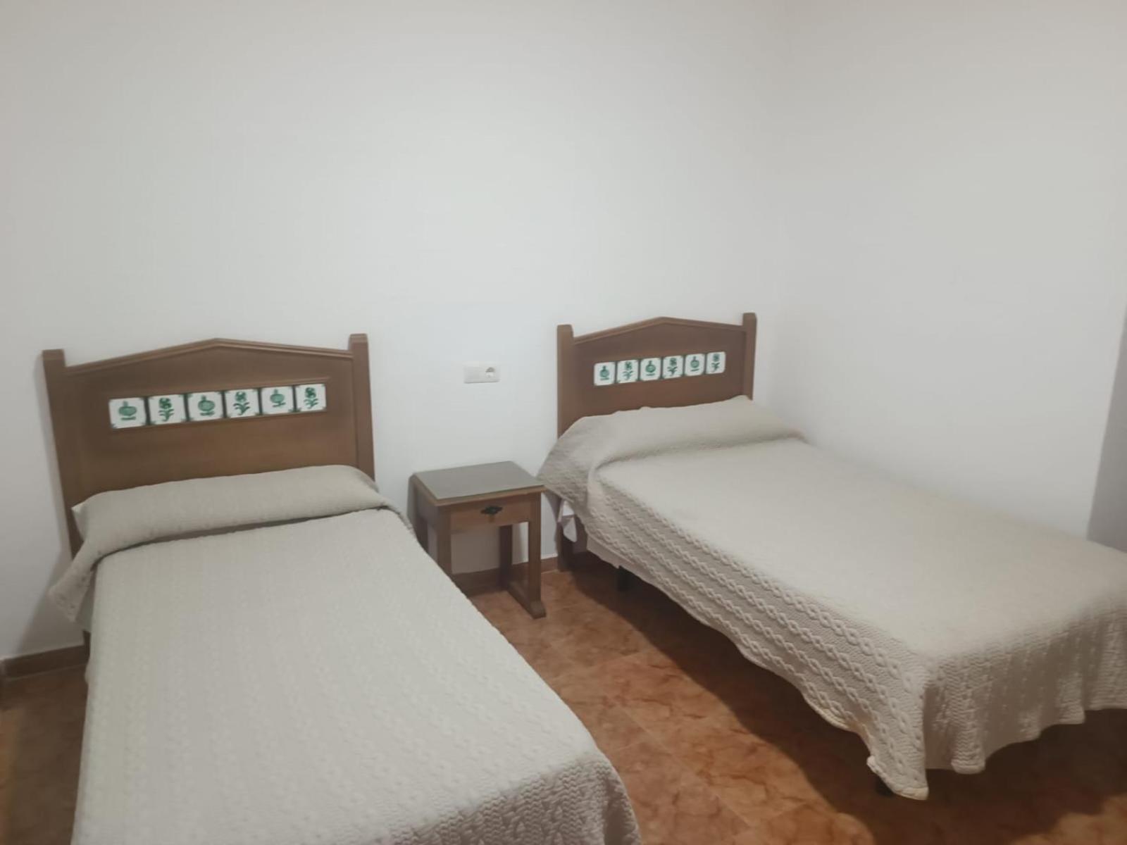 Rooms Los Montes グラナダ エクステリア 写真