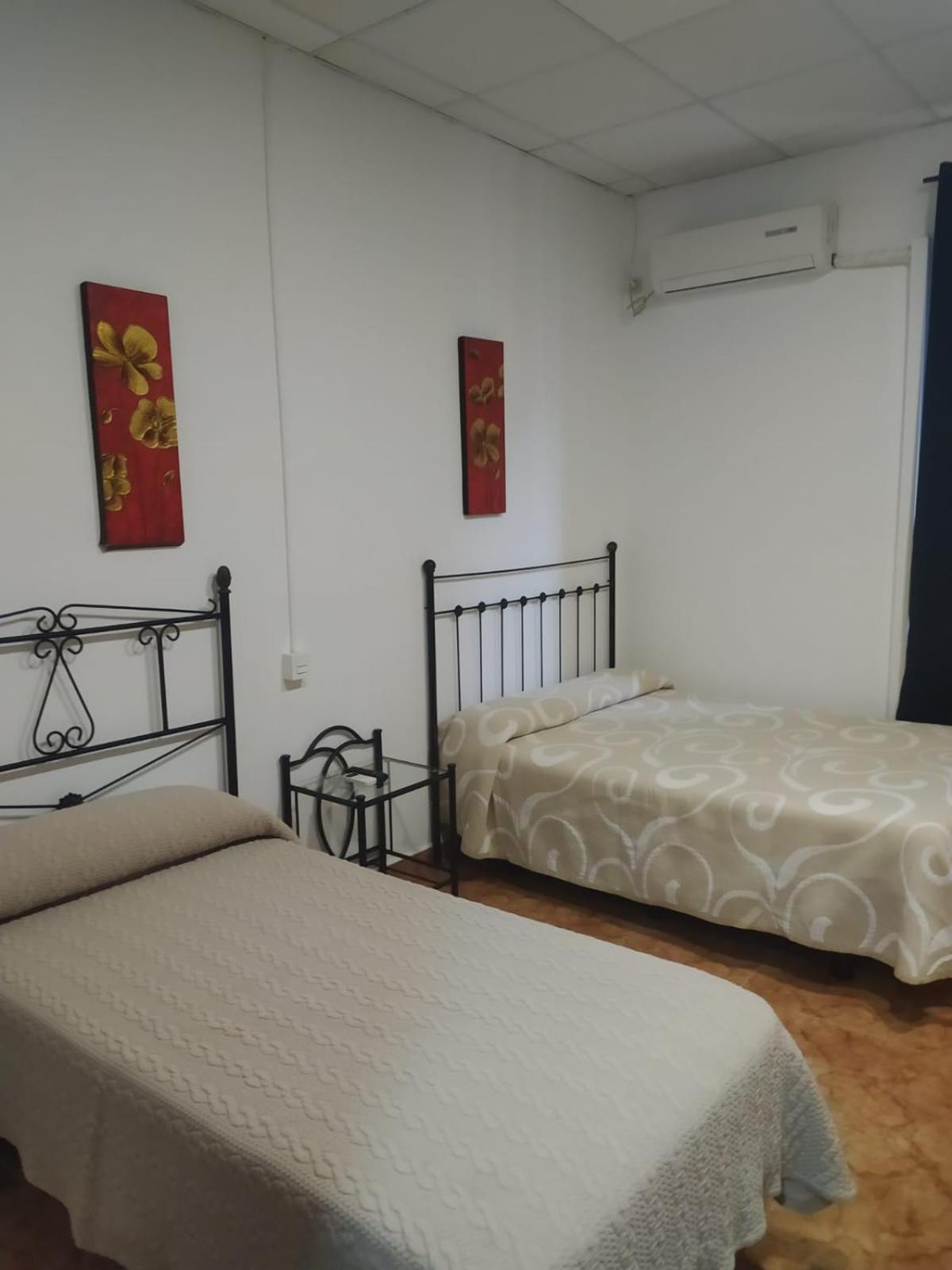 Rooms Los Montes グラナダ エクステリア 写真